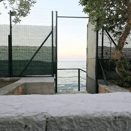 La Plaja Apartment Cefalu